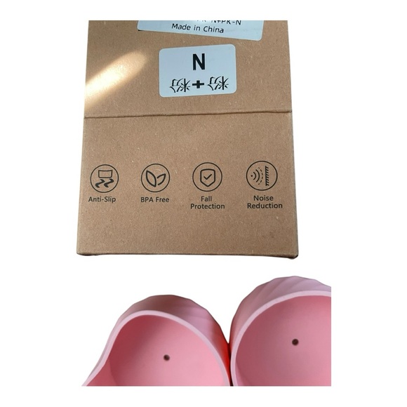 Protective Silicon Boot for Stanley NWT - Picture 3 of 4